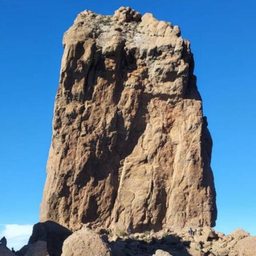 Der Gipfel mit dem Monolith